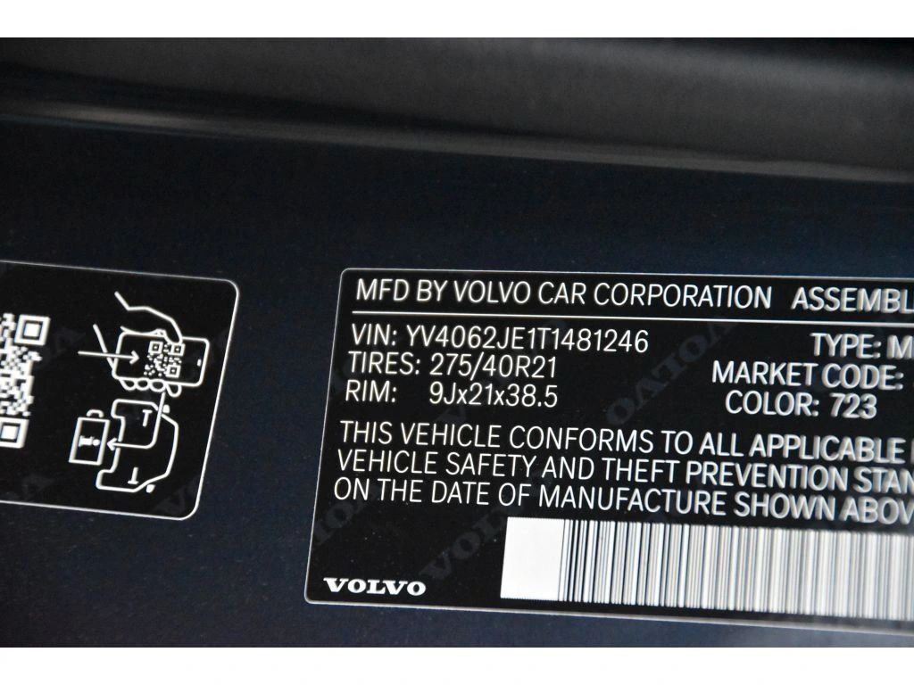 2026 Volvo - image 26