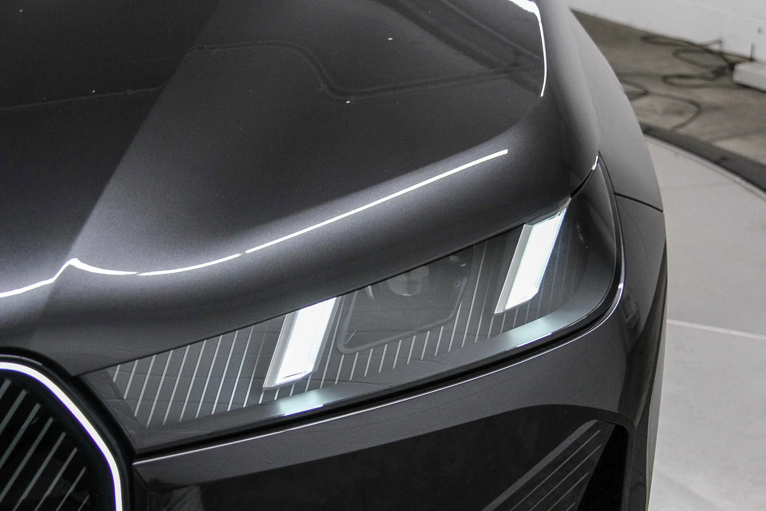 2026 Bmw iX photo 11