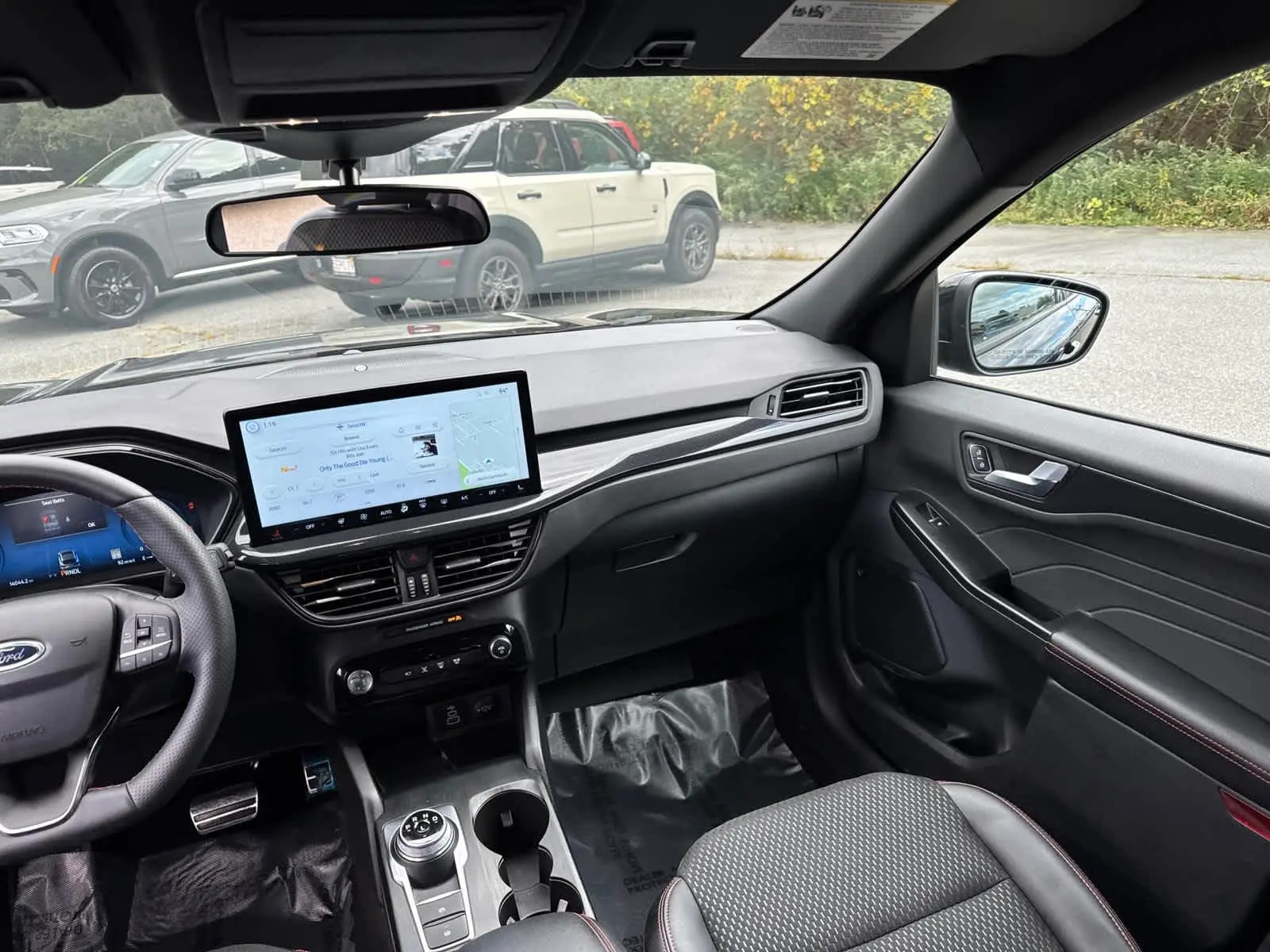 2024 Ford Escape ST-Line Select photo 32