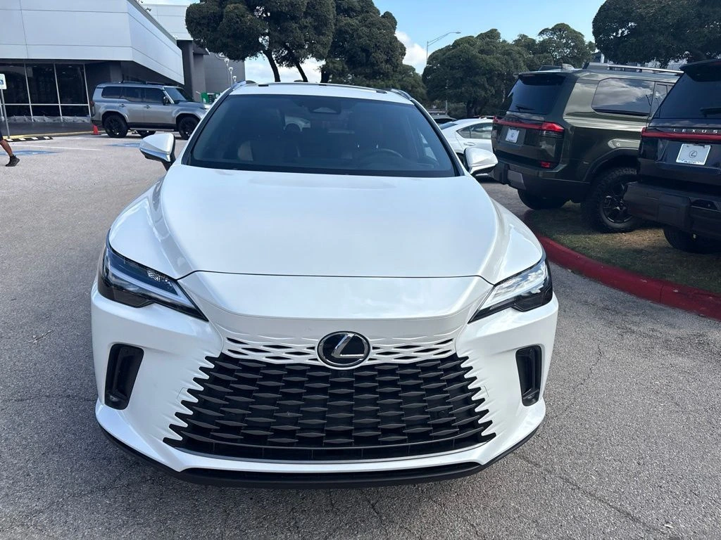 2026 Lexus RX 350 - Photo 8
