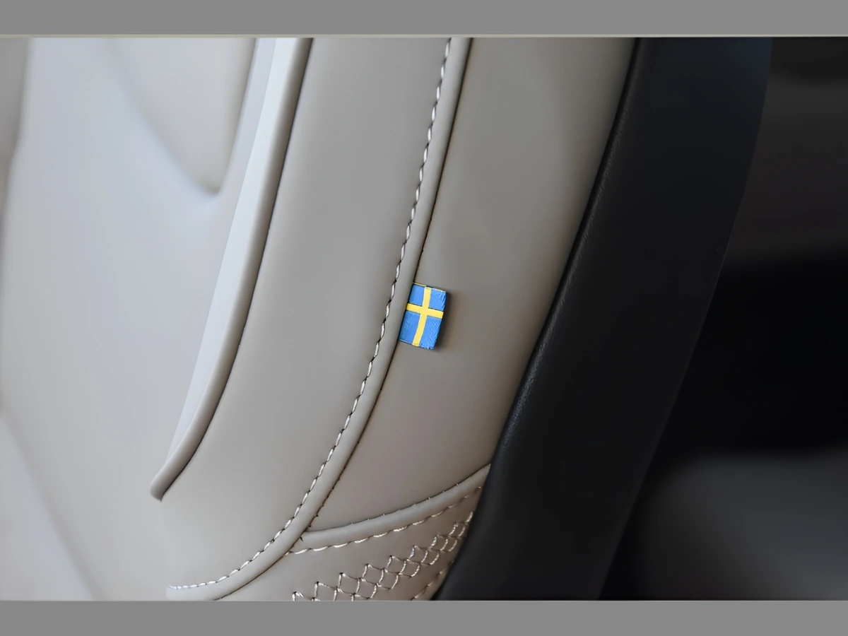 2026 Volvo XC90 Plus - Photo 40