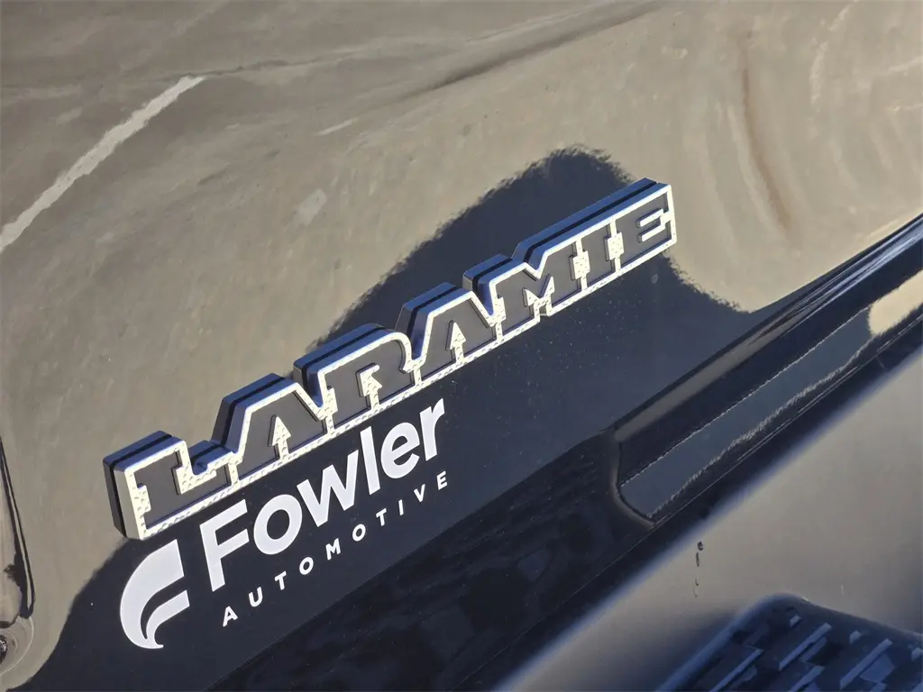 2026 Ram 1500 Laramie photo 9