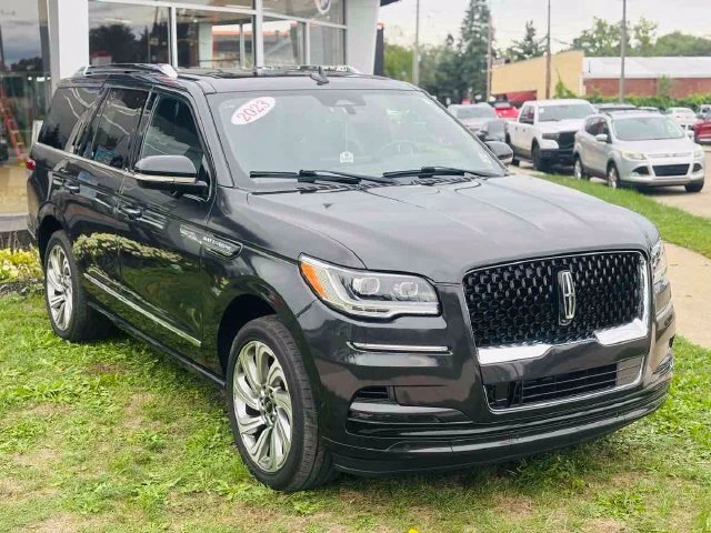 2023 Lincoln Navigator