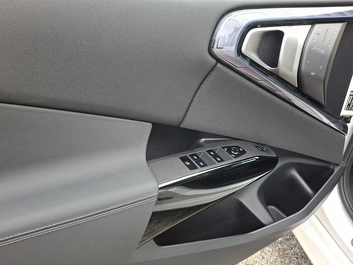 2026 BMW X3 30 - Photo 9