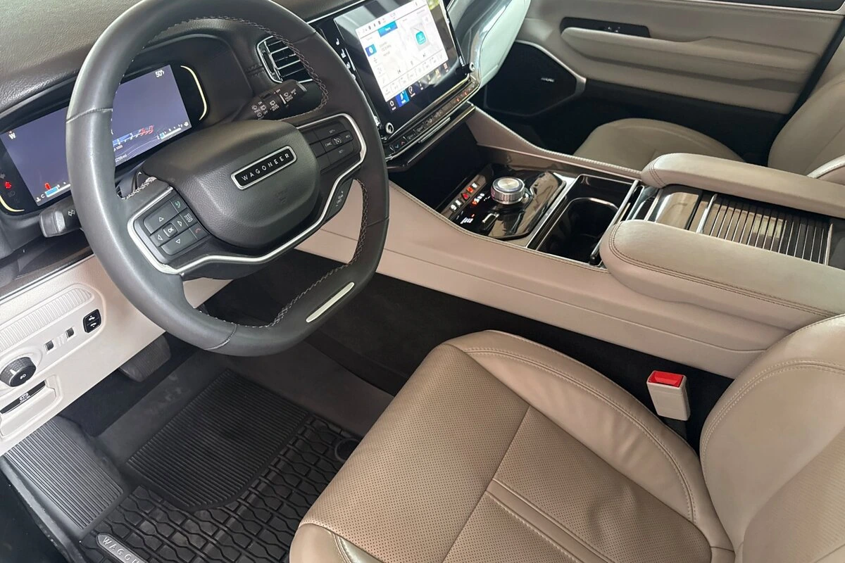 2023 Jeep Wagoneer Series I - Photo 10