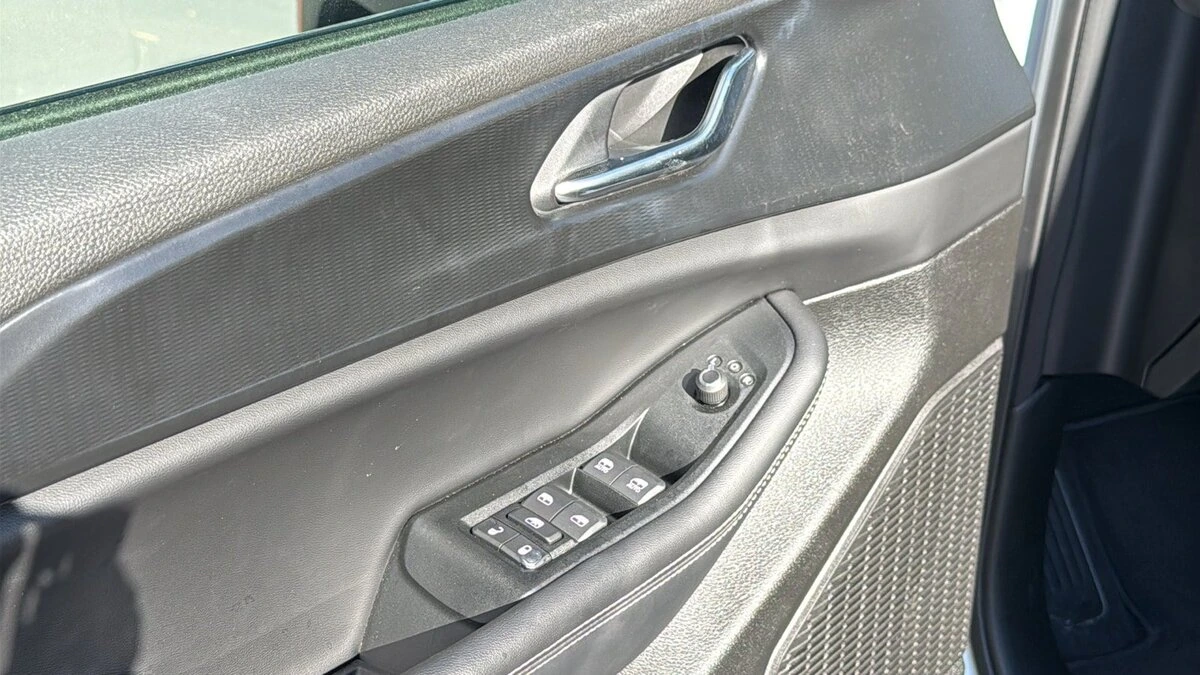 2025 Jeep Grand Cherokee Laredo - Photo 22
