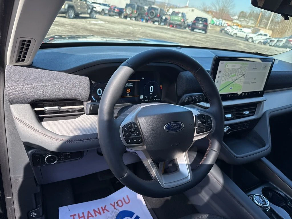 2026 Ford Explorer Active - Photo 13