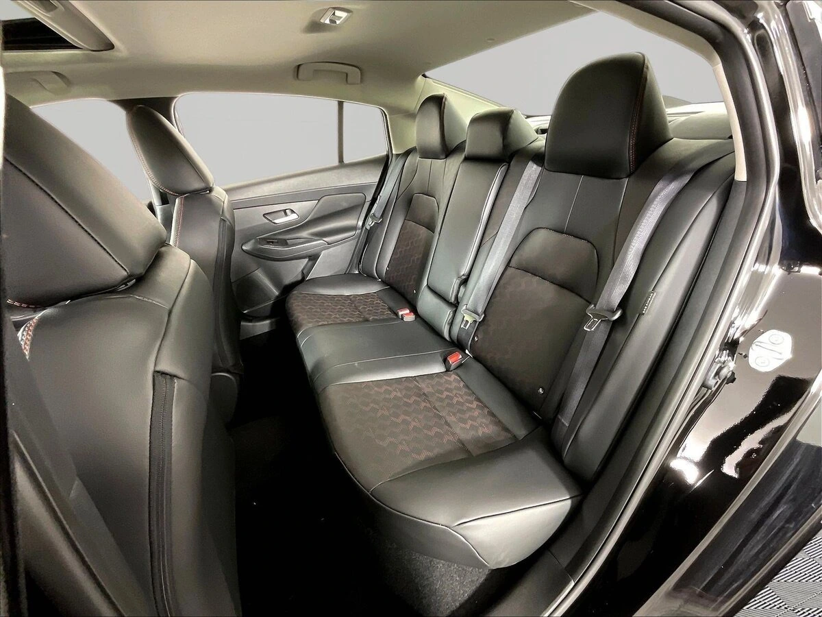 2026 Nissan Sentra SR - Photo 17