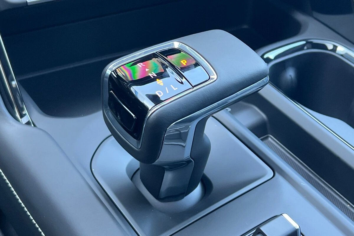2026 GMC Sierra 1500 AT4X - Photo 23
