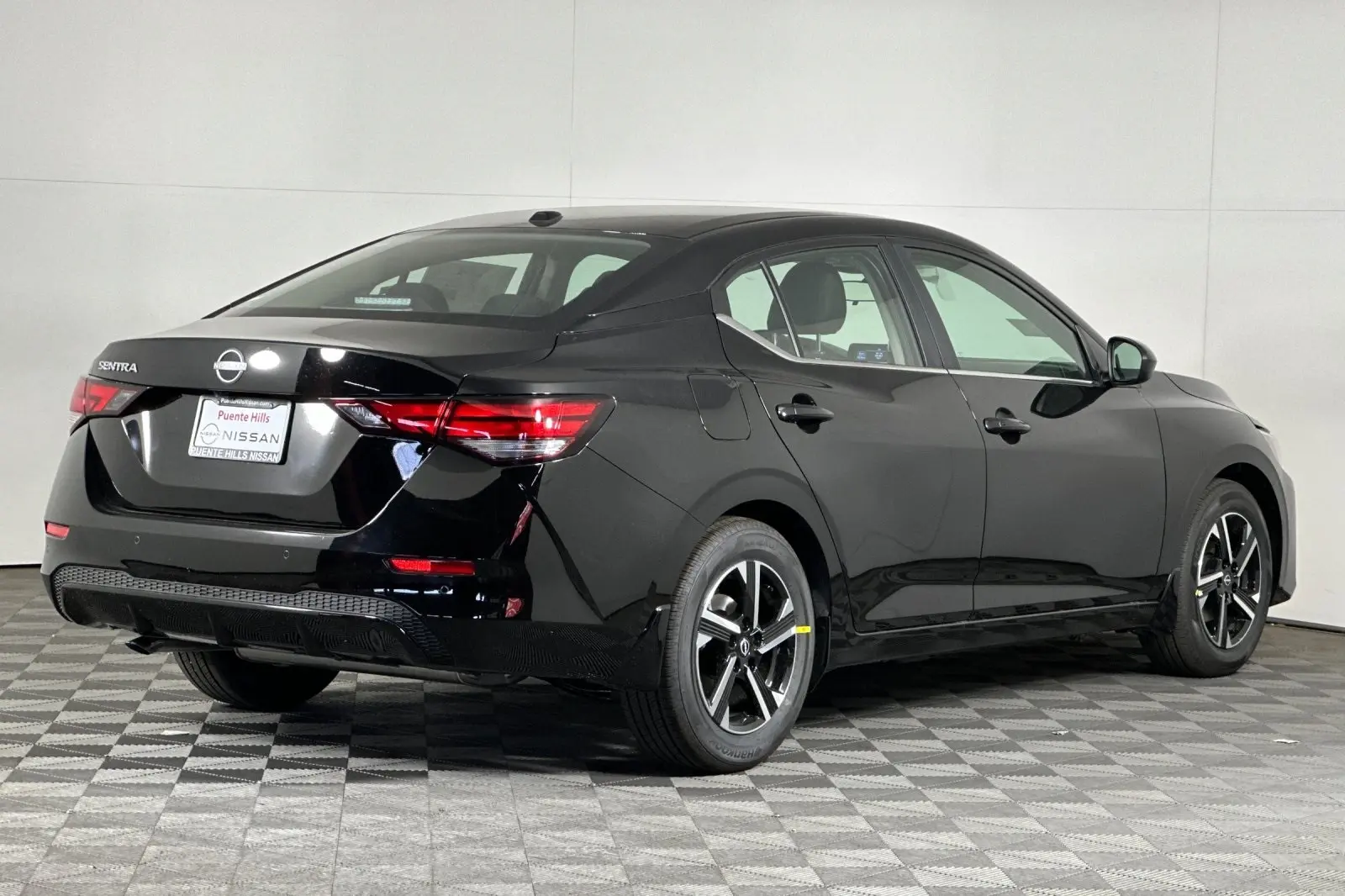 2025 Nissan Sentra SV photo 2