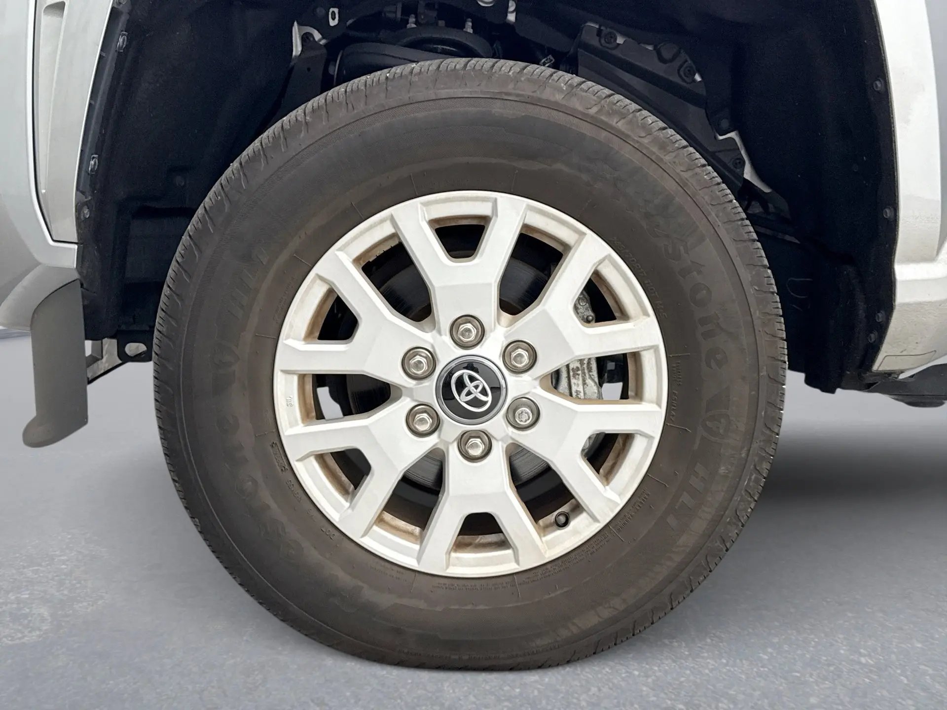 2024 Toyota Tacoma SR5 photo 11