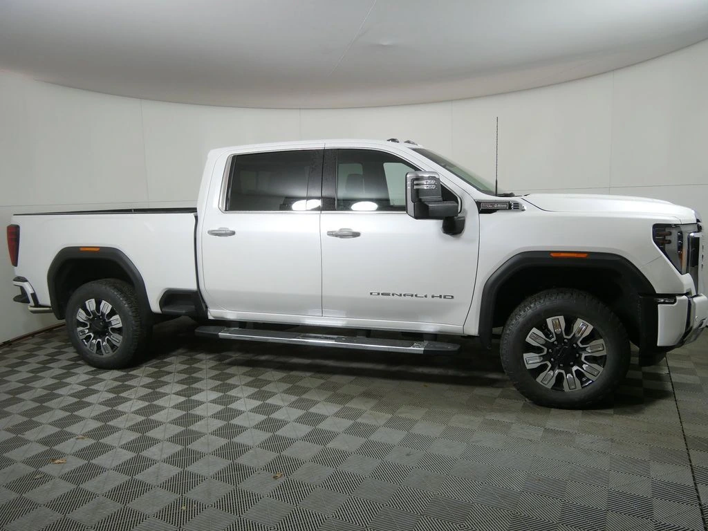 Used 2024 GMC Sierra 3500HD Denali with VIN 1GT49WE7XRF176323 for sale in Golden Valley, Minnesota