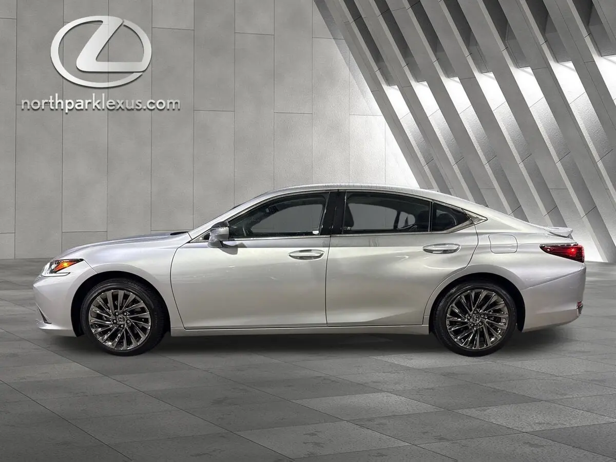2024 Lexus ES Hybrid