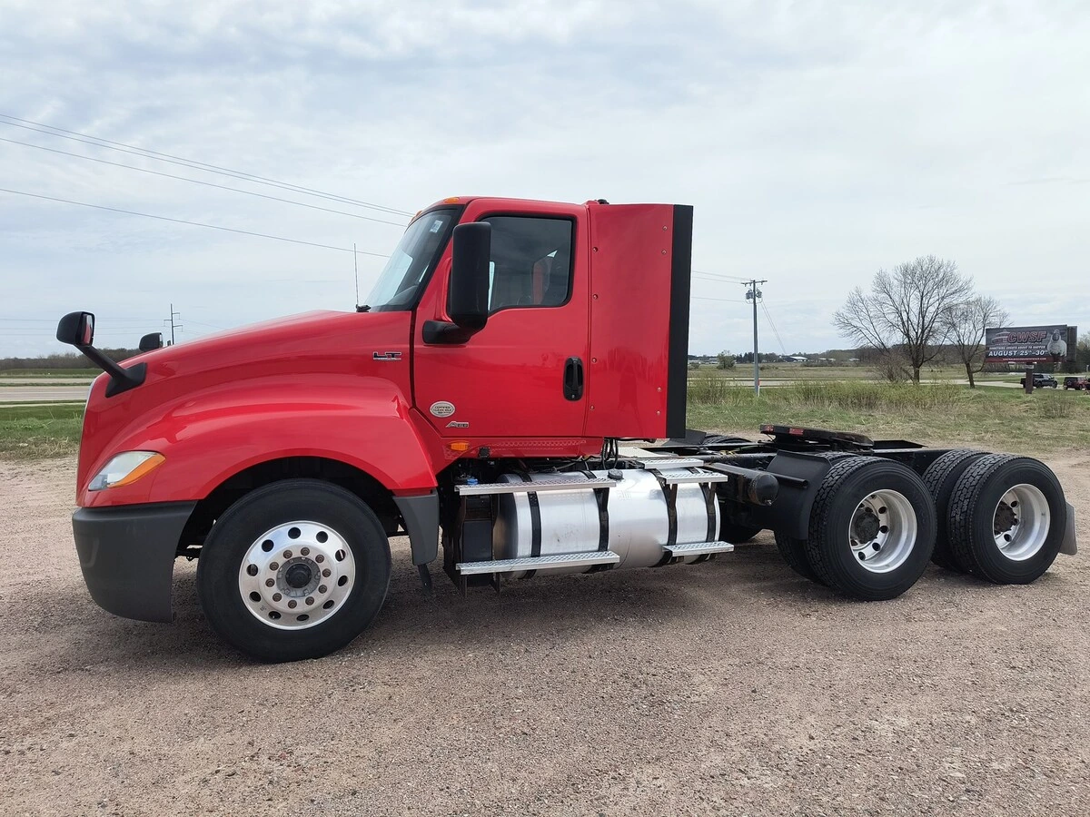 2020 International LT in Marshfield, WI