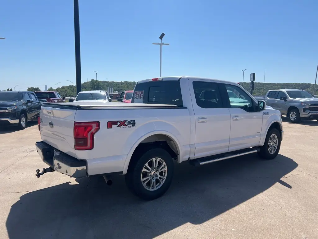 2016 Ford F-150 Lariat photo 9