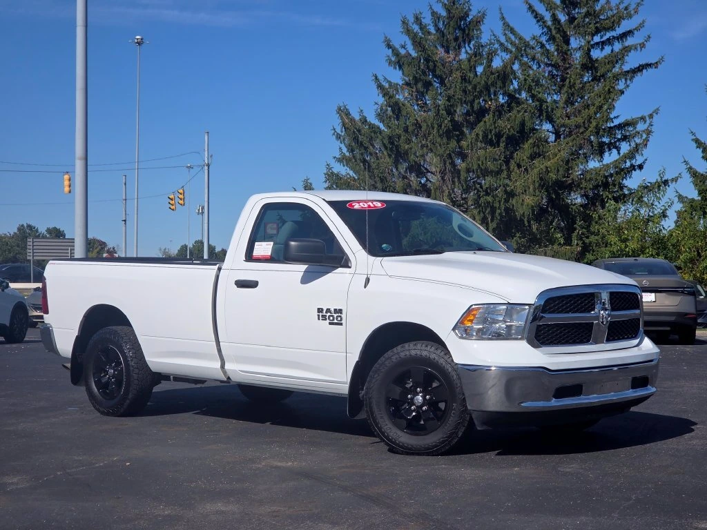 Used 2019 RAM Ram 1500 Classic Tradesman with VIN 3C6JR7DG3KG660095 for sale in Hilliard, OH