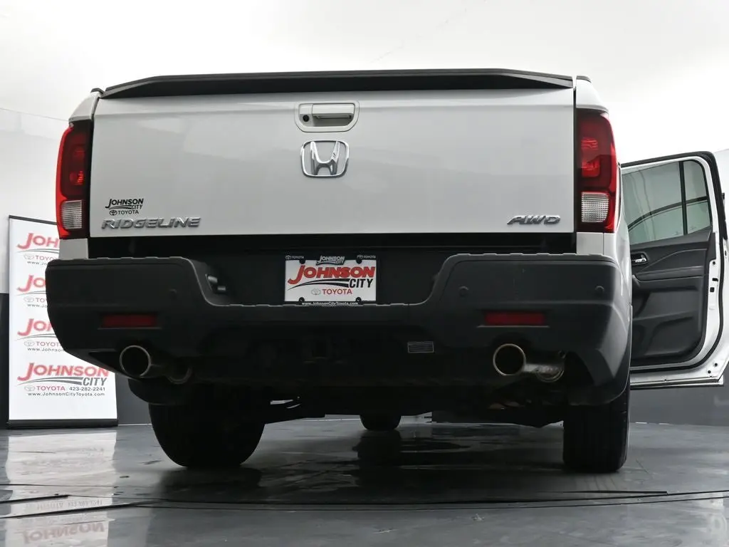 2023 Honda Ridgeline Black Edition photo 47