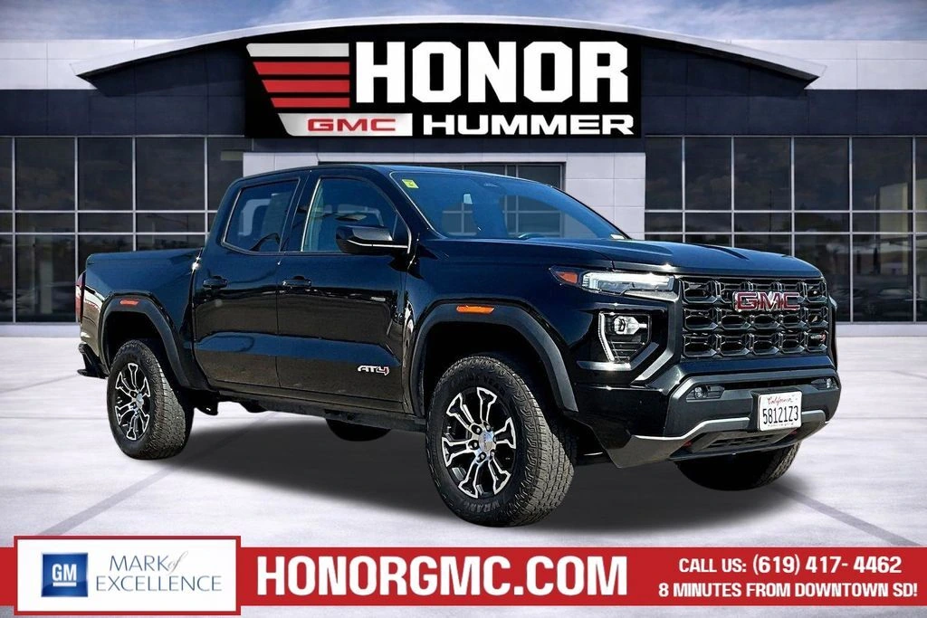 2024 GMC Canyon 4WD AT4 Crew Cab Short Box's photo