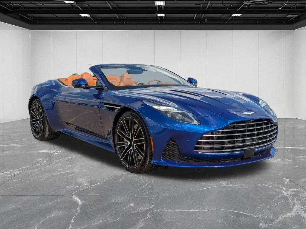 2025 Aston Martin DB12 Base - Photo 12