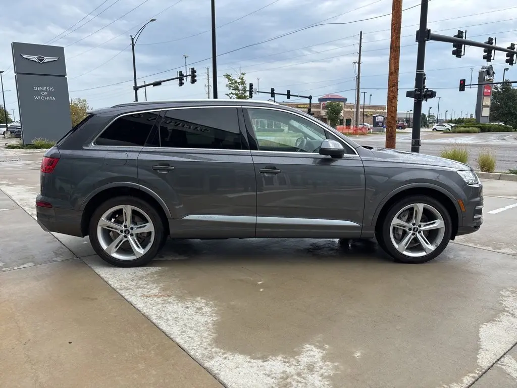 2019 Audi Q7 Prestige photo 13