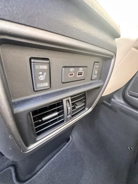 2024 Nissan Murano Platinum photo 26