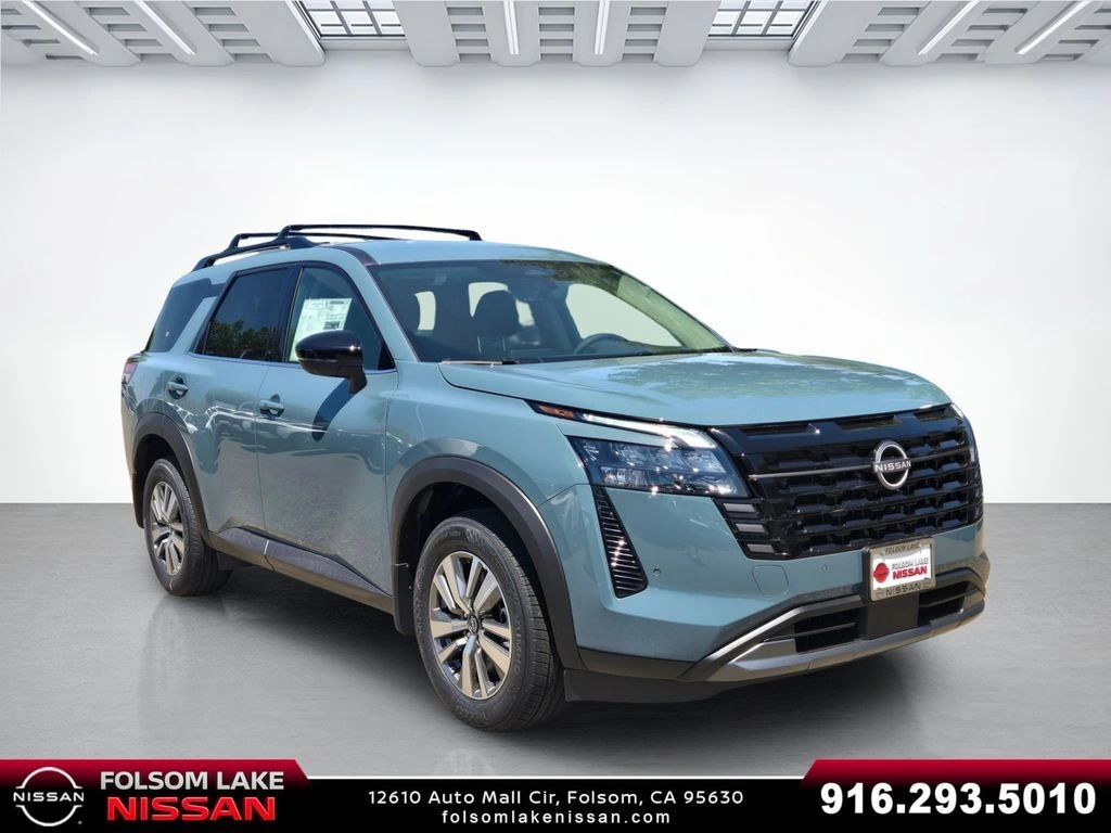 2026 Nissan Pathfinder SL 4WD's photo