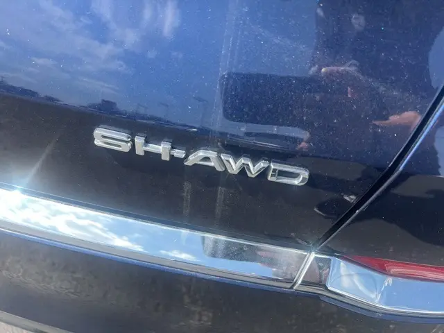 2022 Acura MDX Technology SH-AWD photo 8
