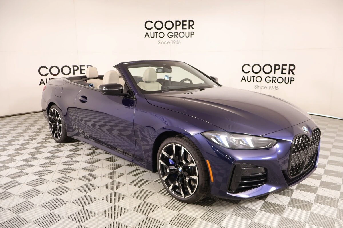 2027 BMW 4 Series 430i Convertible xDrive's photo