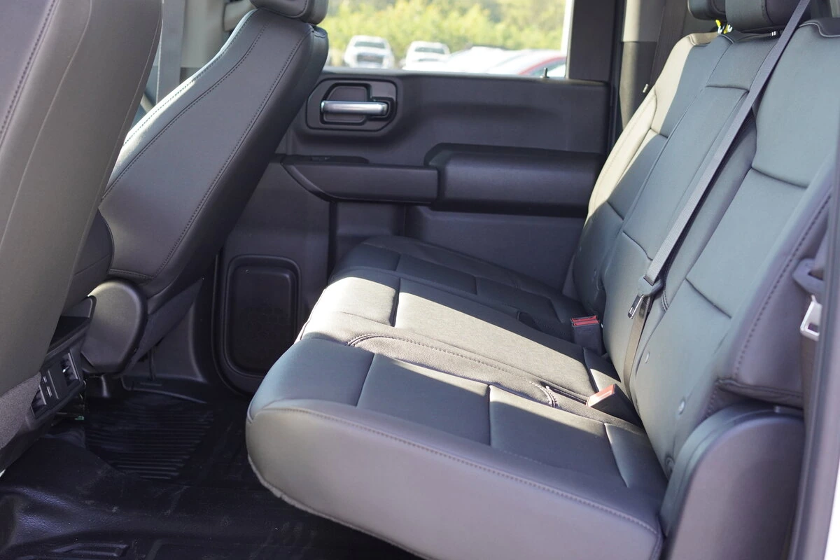 2025 GMC Sierra 3500 Chassis Cab Pro - Photo 21
