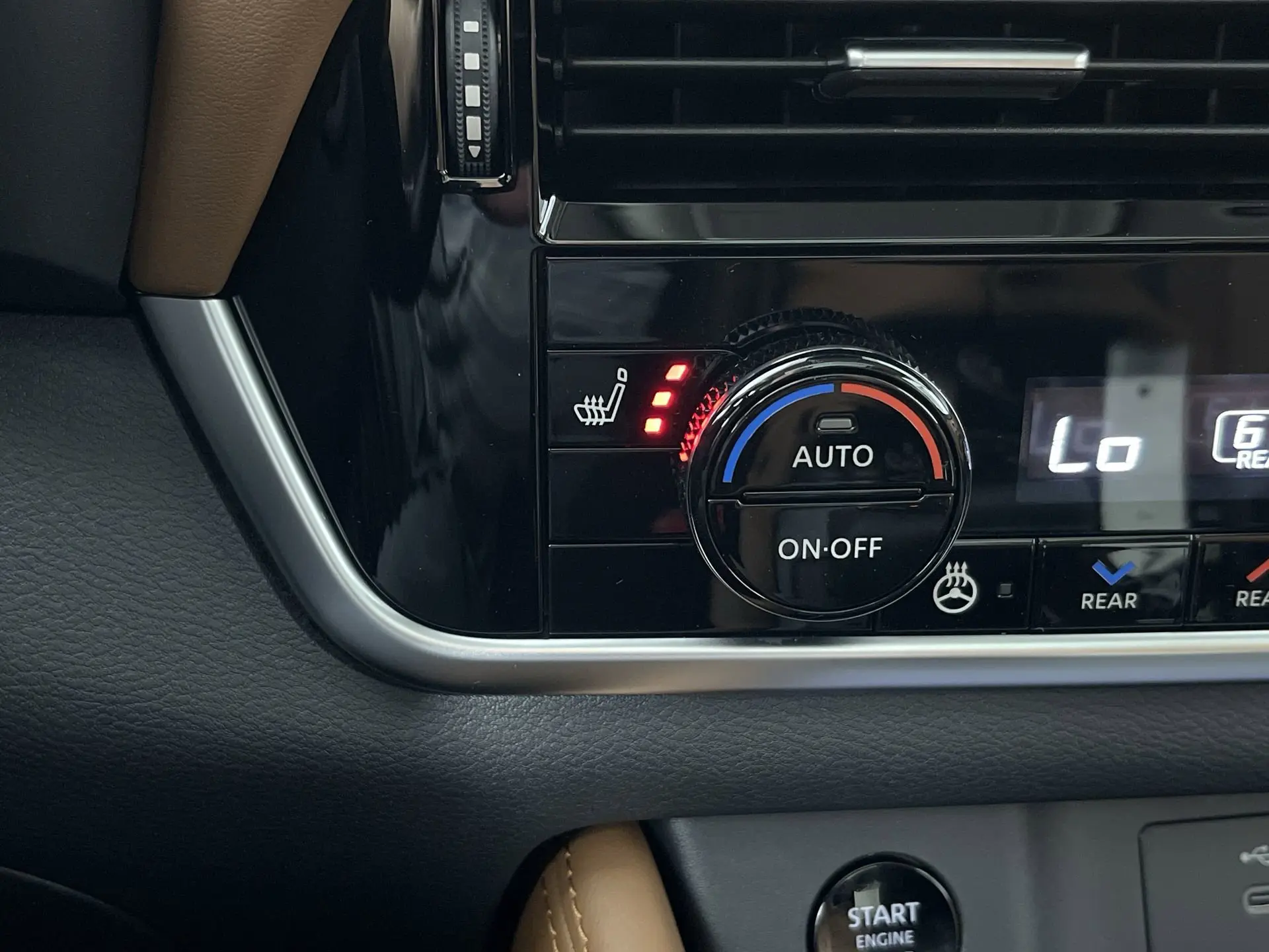 2026 Nissan Rogue Platinum photo 16