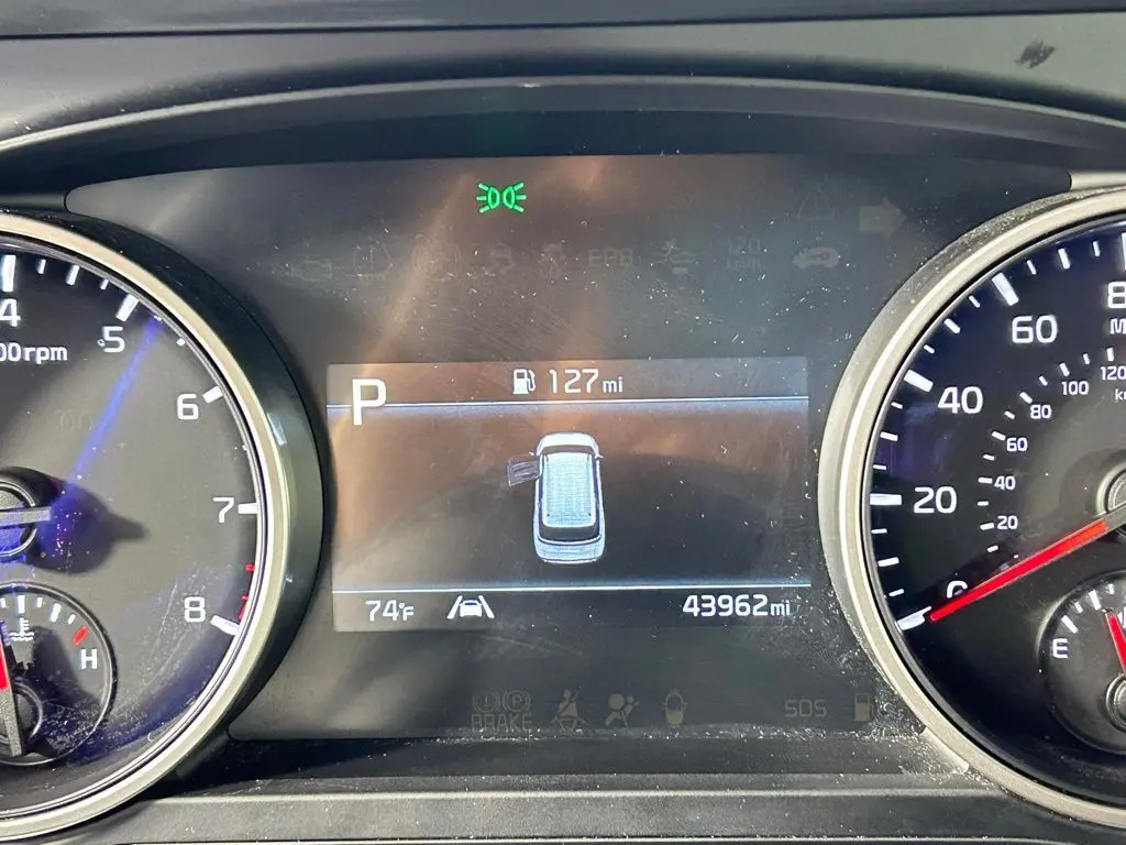 2022 Kia Carnival LXS photo 21