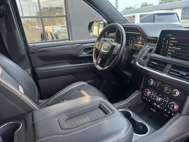 2023 Gmc Yukon XL AT4 photo 13