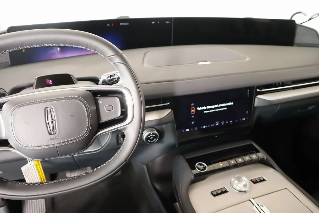 2025 Lincoln Navigator Reserve photo 4