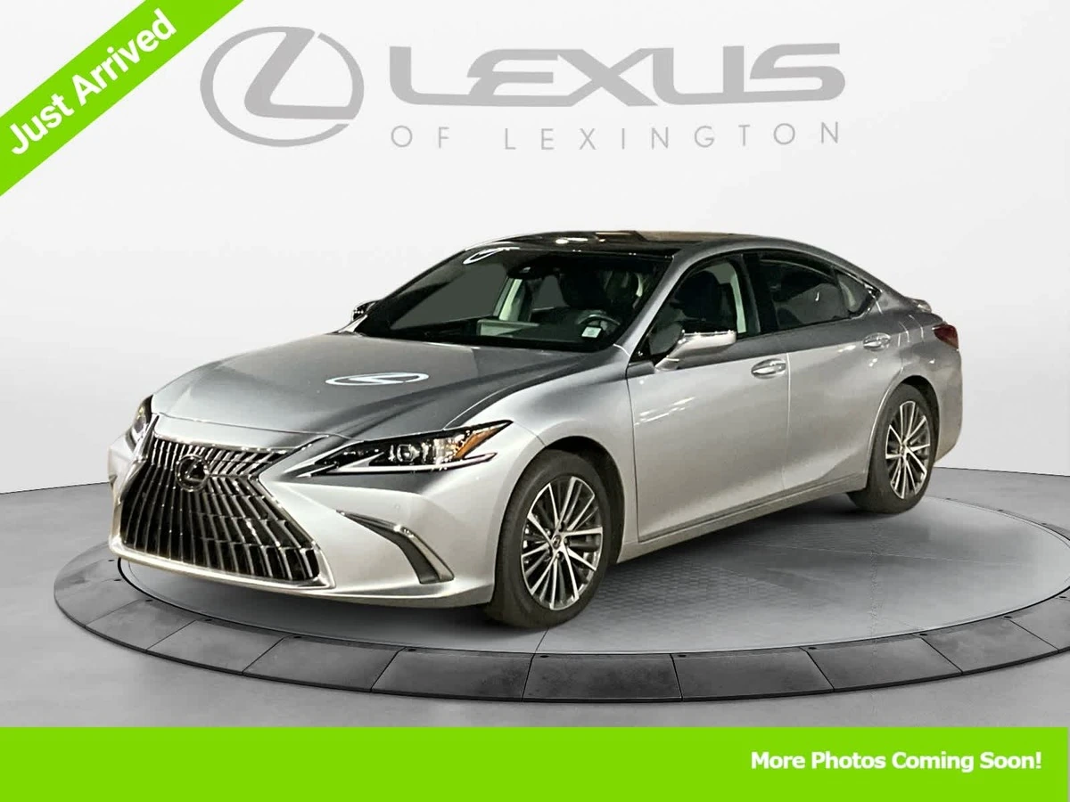 2023 Lexus ES 350's photo