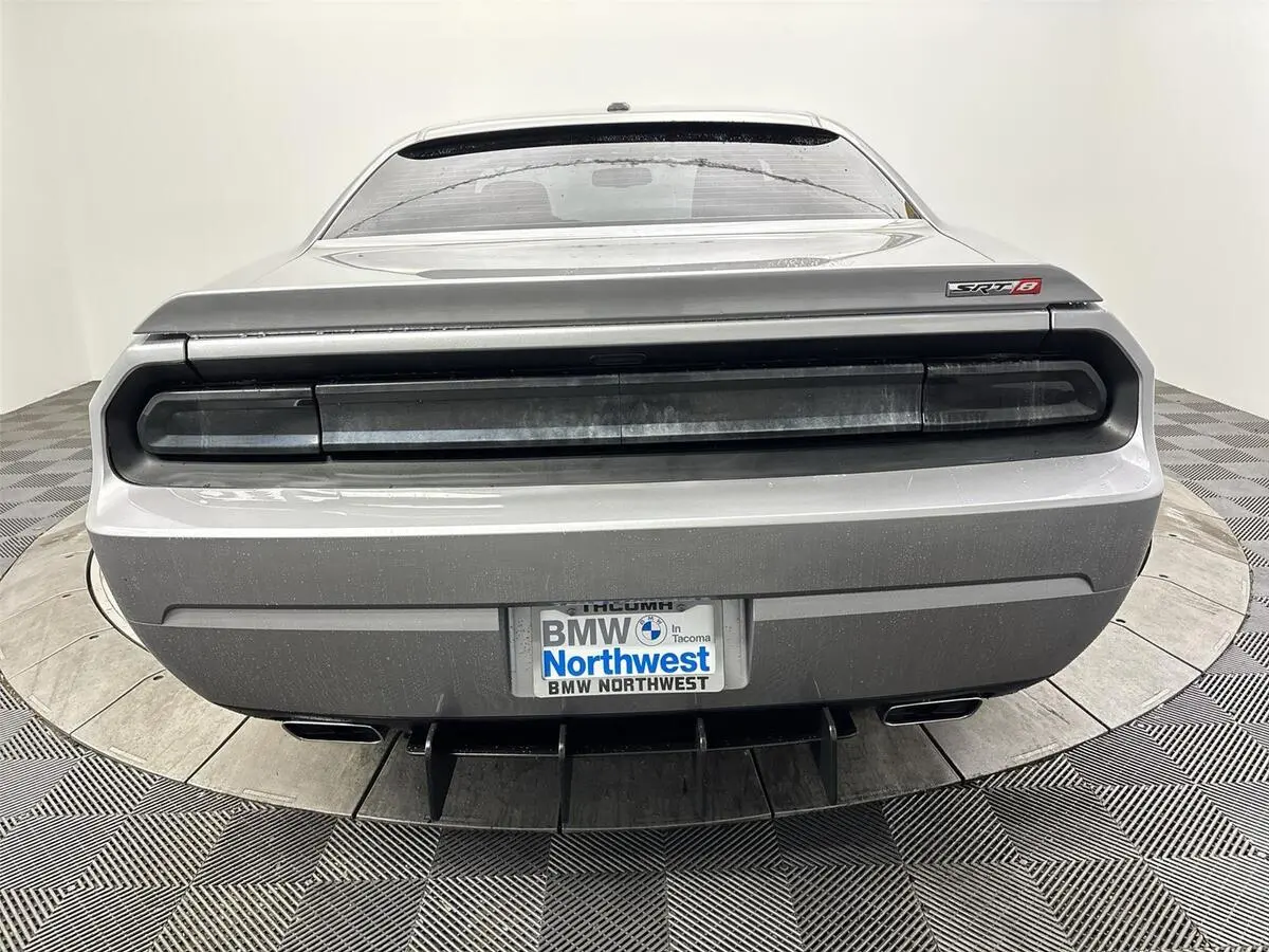 2011 Dodge Challenger SRT8 photo 3