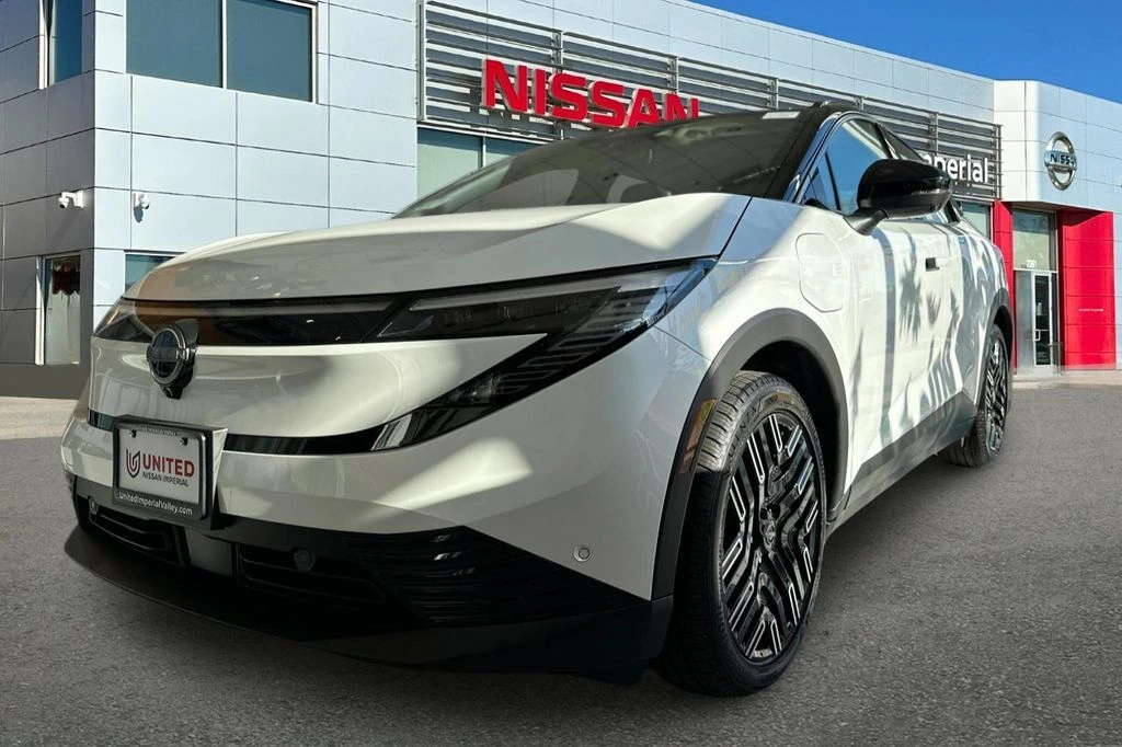 2026 Nissan LEAF Platinum+ - Photo 8