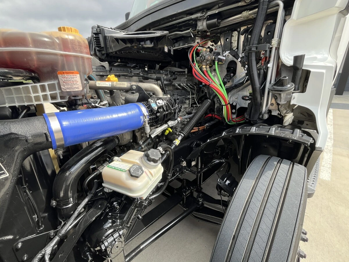 2023 Freightliner Cascadia - image 22