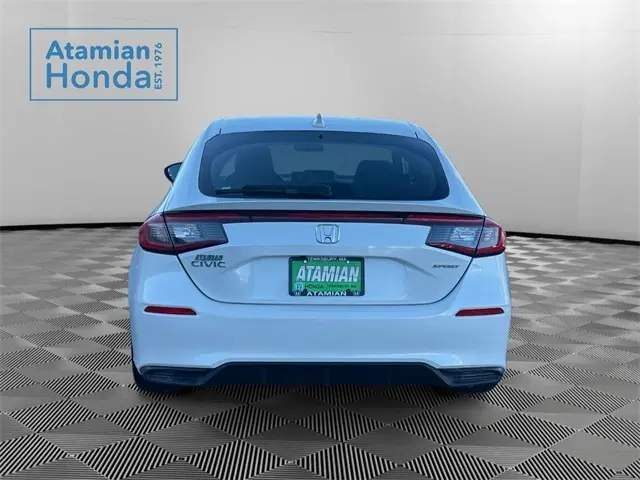 2023 Honda Civic Sport photo 4