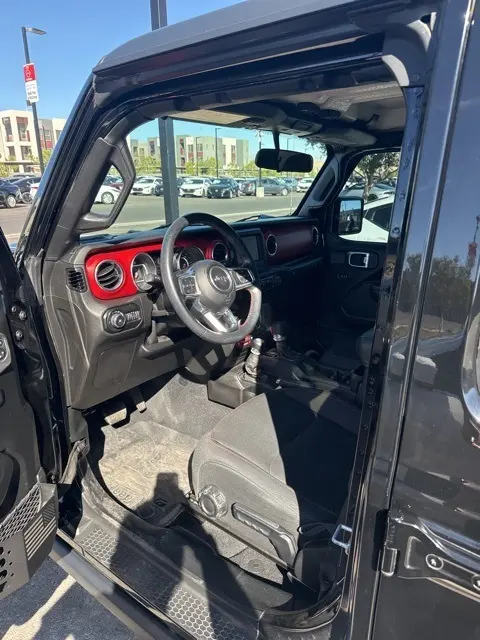 2020 Jeep Wrangler Unlimited Rubicon photo 4