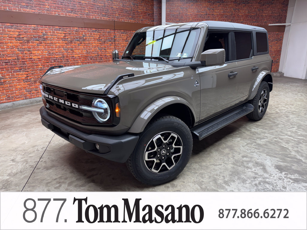 2026 Ford Bronco Outer Banks