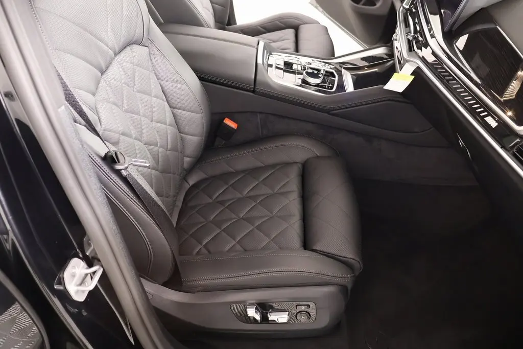 2026 Bmw X6 photo 12