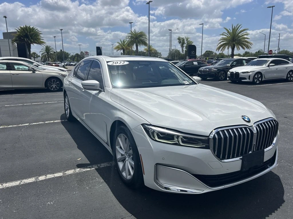 2022 BMW 7 Series 740i - Photo 13