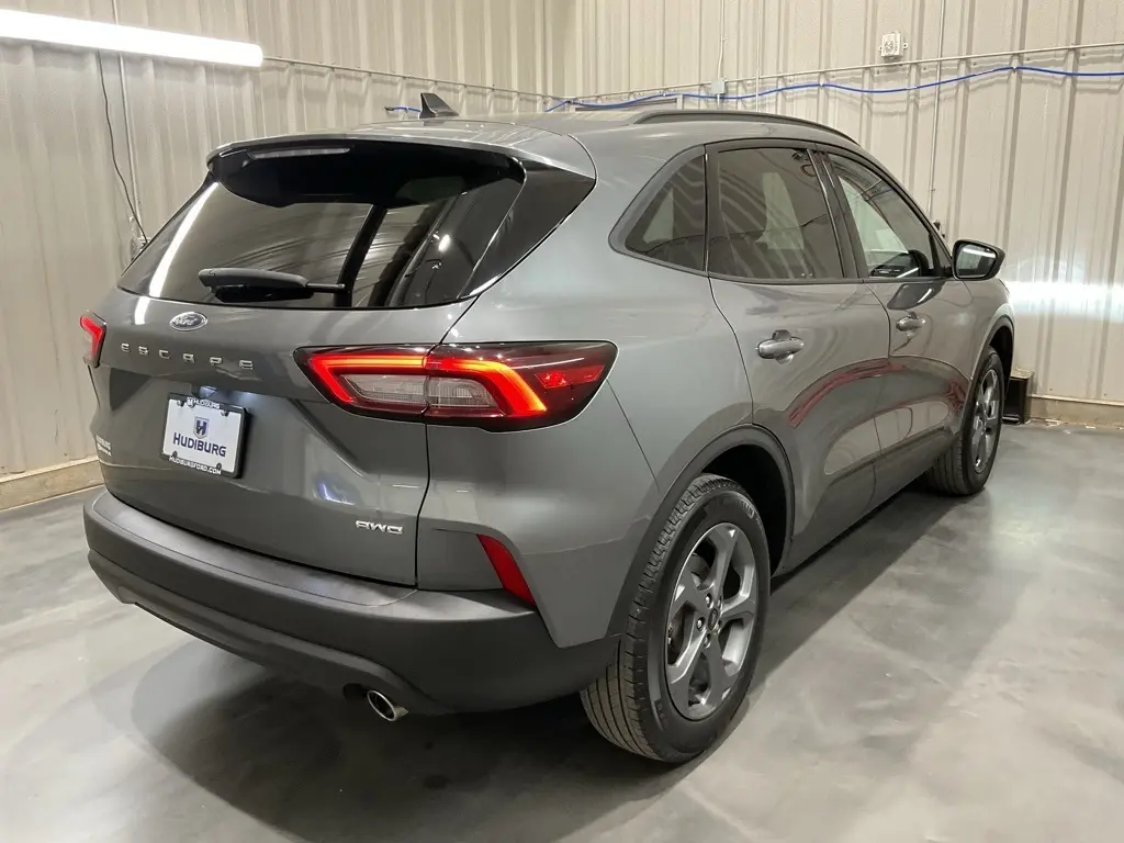 2025 Ford Escape ST-Line photo 22