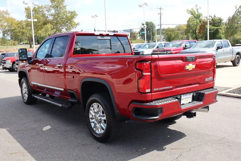 2025 Chevrolet Silverado 2500HD High Country photo 35