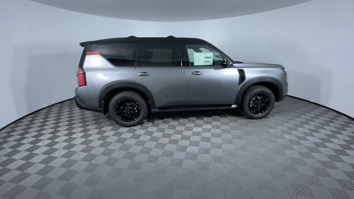 2026 Nissan Armada PRO-4X - Photo 9