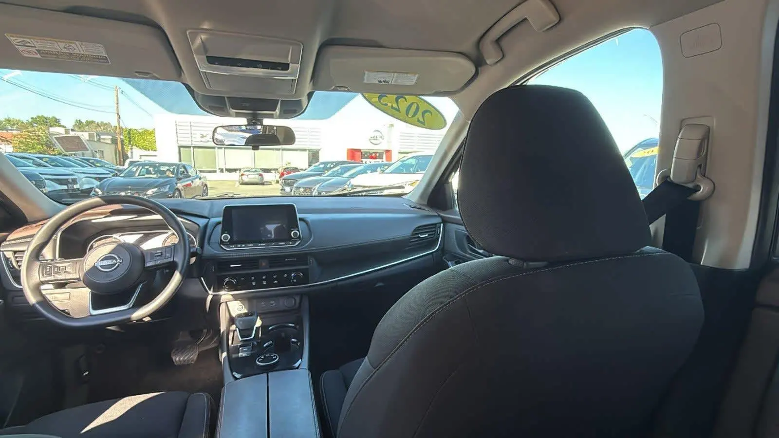 2023 Nissan Rogue S photo 18