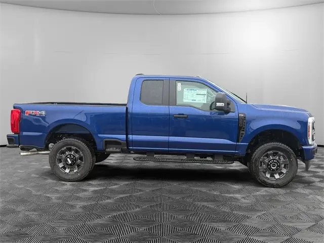 2026 Ford F-350 photo 6