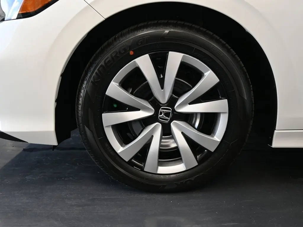 2026 Honda Civic LX photo 9