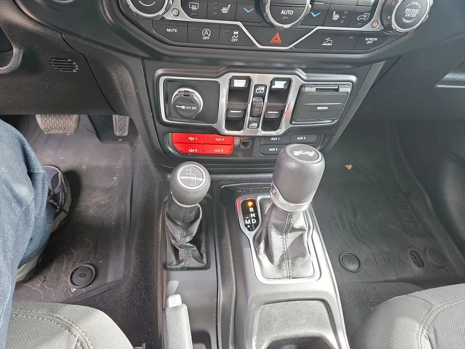 2022 Jeep Wrangler Unlimited Willys - Photo 20