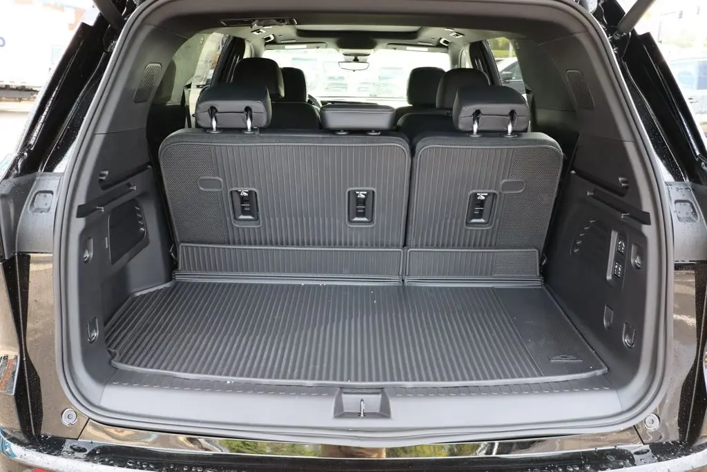 2026 Chevrolet Traverse High Country photo 35